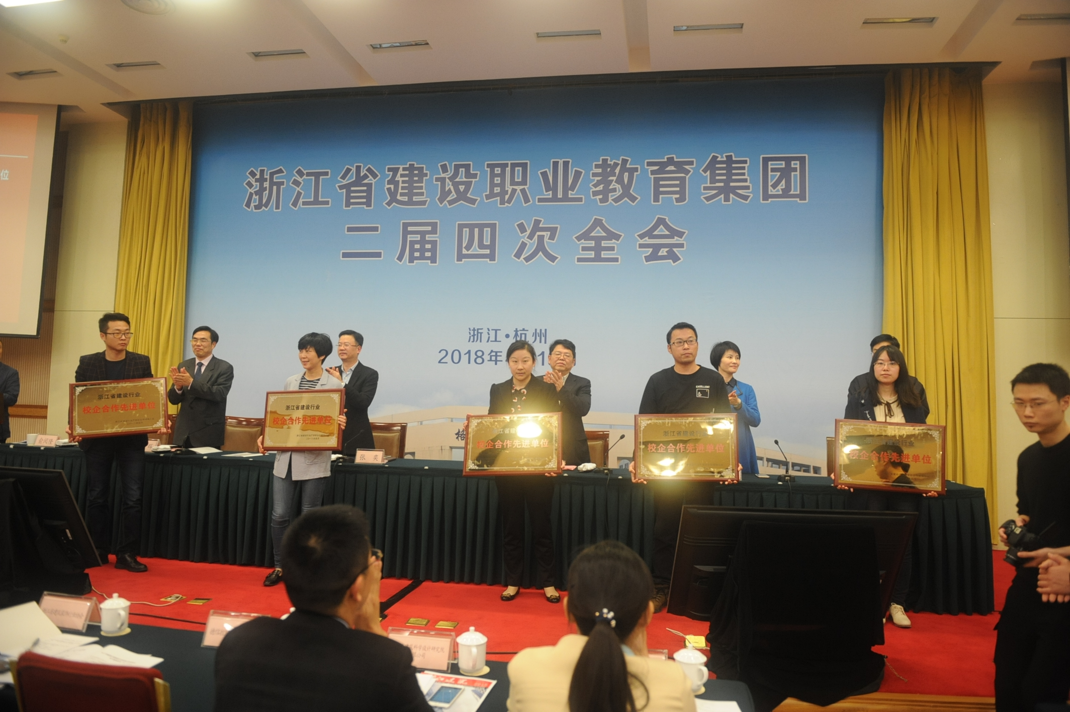 15242052642555534bP3.jpg 得獎.jpg